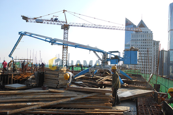 Mobile Hydraulic Concrete Placing Boom