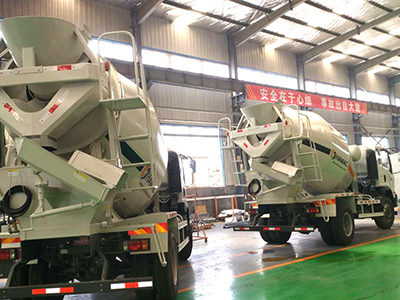 Two sets of 6 m3 concrete mixer truck were delivered to South America