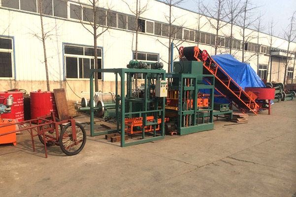 QT4-20 Semi Automatic Block Making Machine